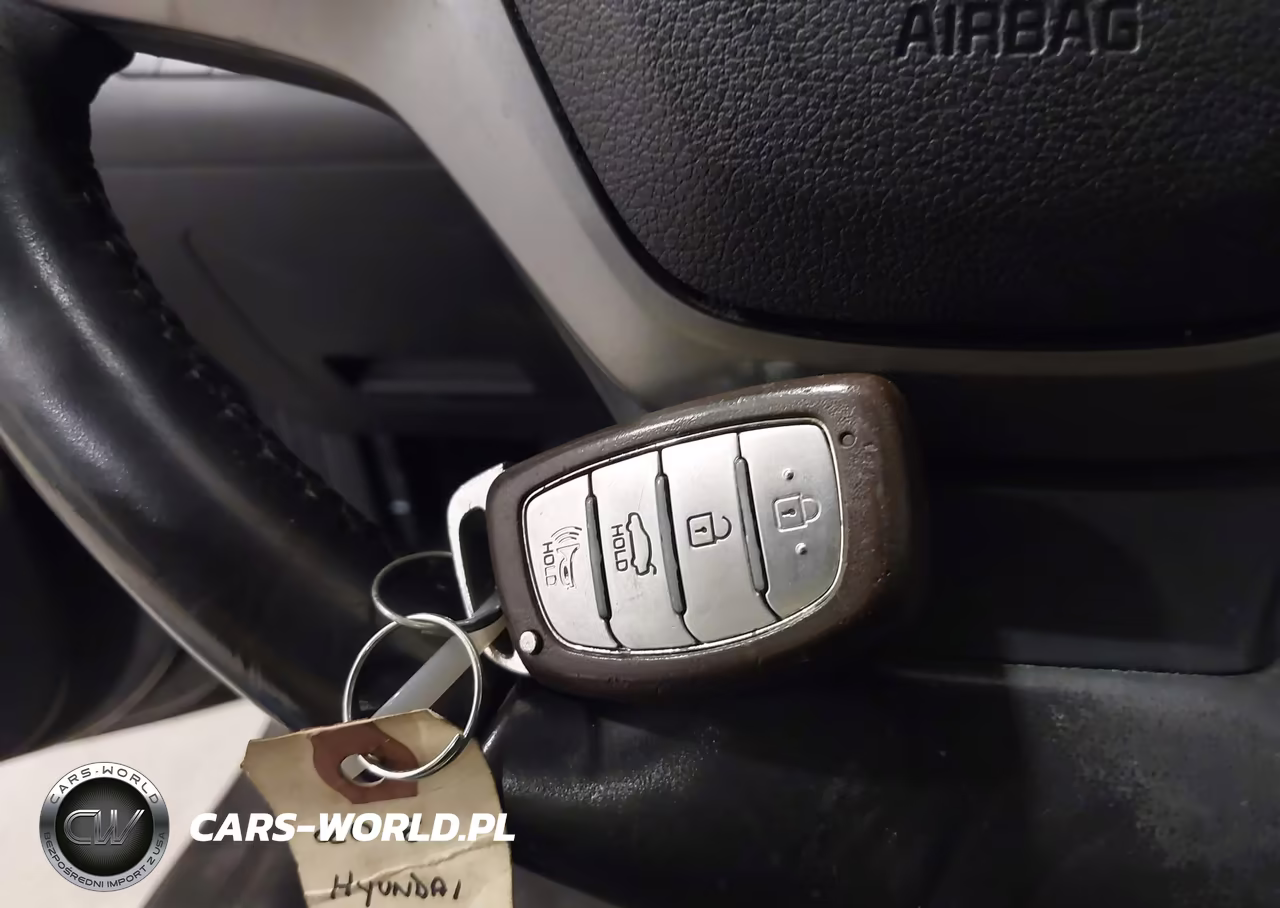 2018 Hyundai Elantra Value Edition VIN:5NPD84LF9JH370465 - 11