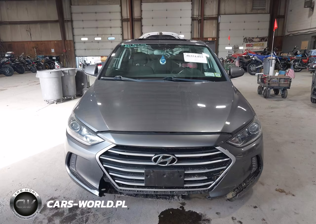 2018 Hyundai Elantra Value Edition VIN:5NPD84LF9JH370465 - 12