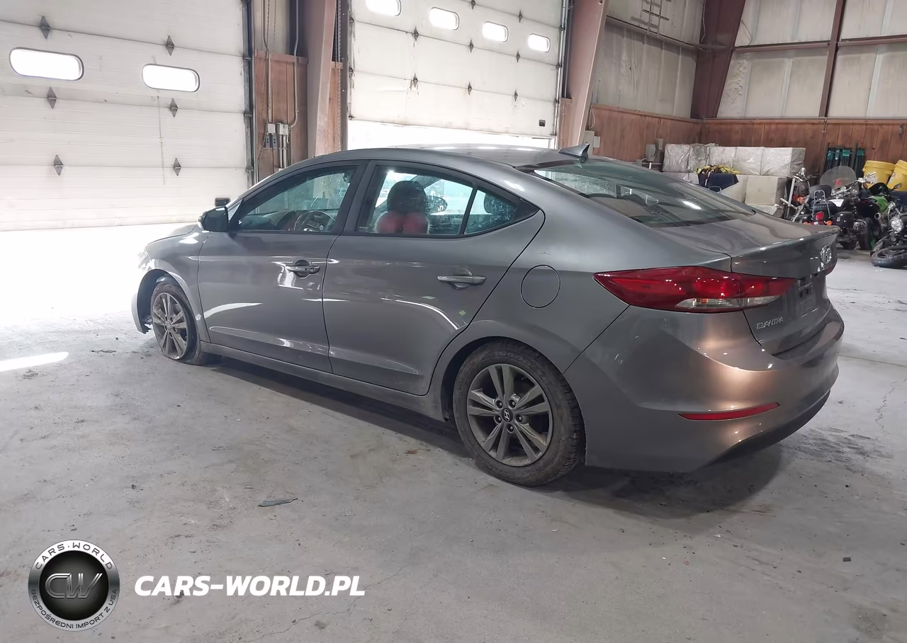 2018 Hyundai Elantra Value Edition VIN:5NPD84LF9JH370465 - 3