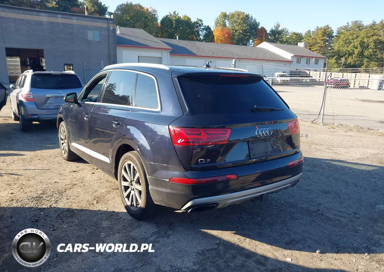 2017 Audi Q7 3.0T Premium VIN:WA1LAAF78HD031824 - 3