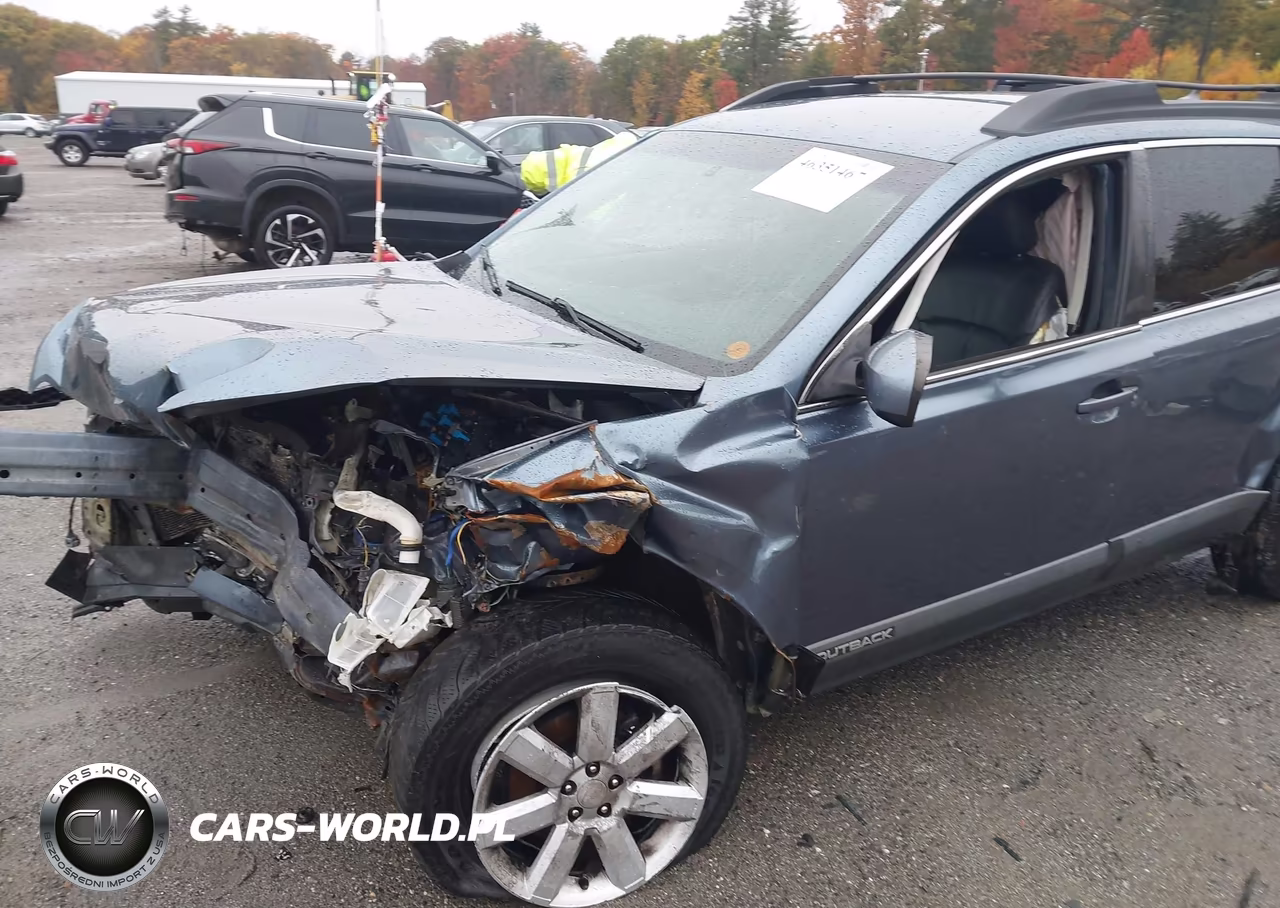 2014 Subaru Outback 2.5I Premium VIN:4S4BRBCCXE3224491 - 19
