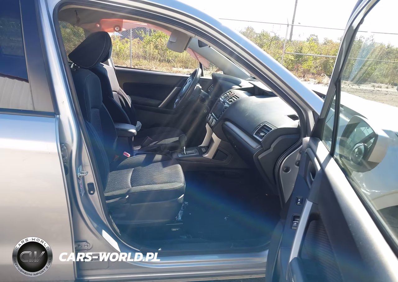 2017 Subaru Forester 2.5I Premium VIN:JF2SJAECXHH415002 - 5