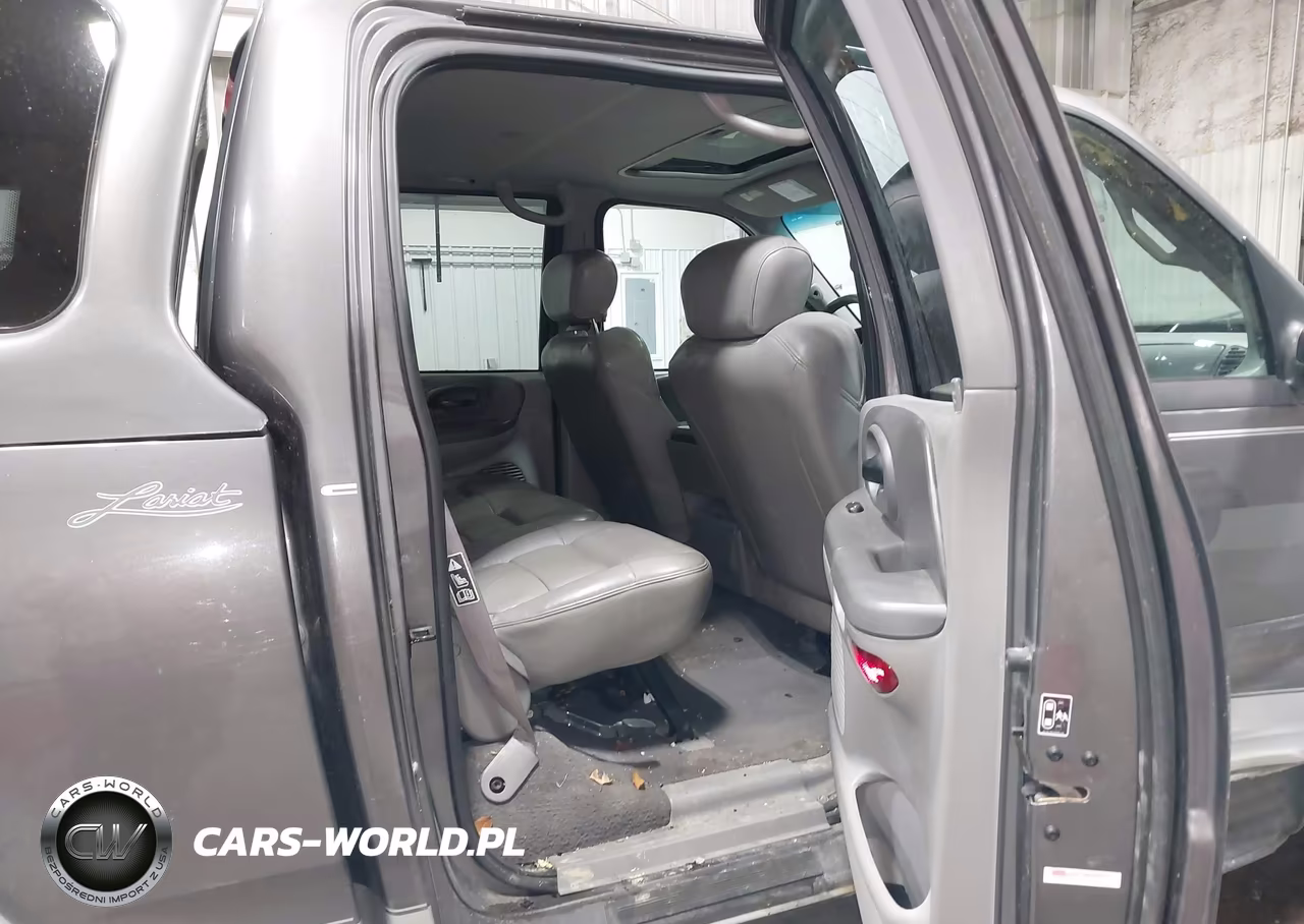 2002 Ford F-150 Lariat-Xlt VIN:1FTRW08L02KB47589 - 8