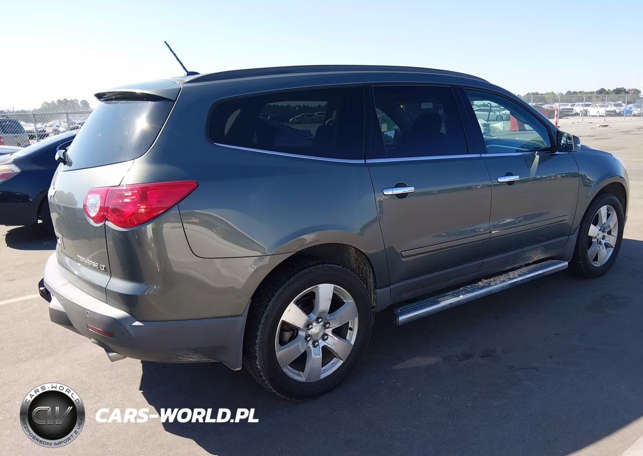 2010 Chevrolet Traverse Lt VIN:1GNLVFED7AJ266874 - 4