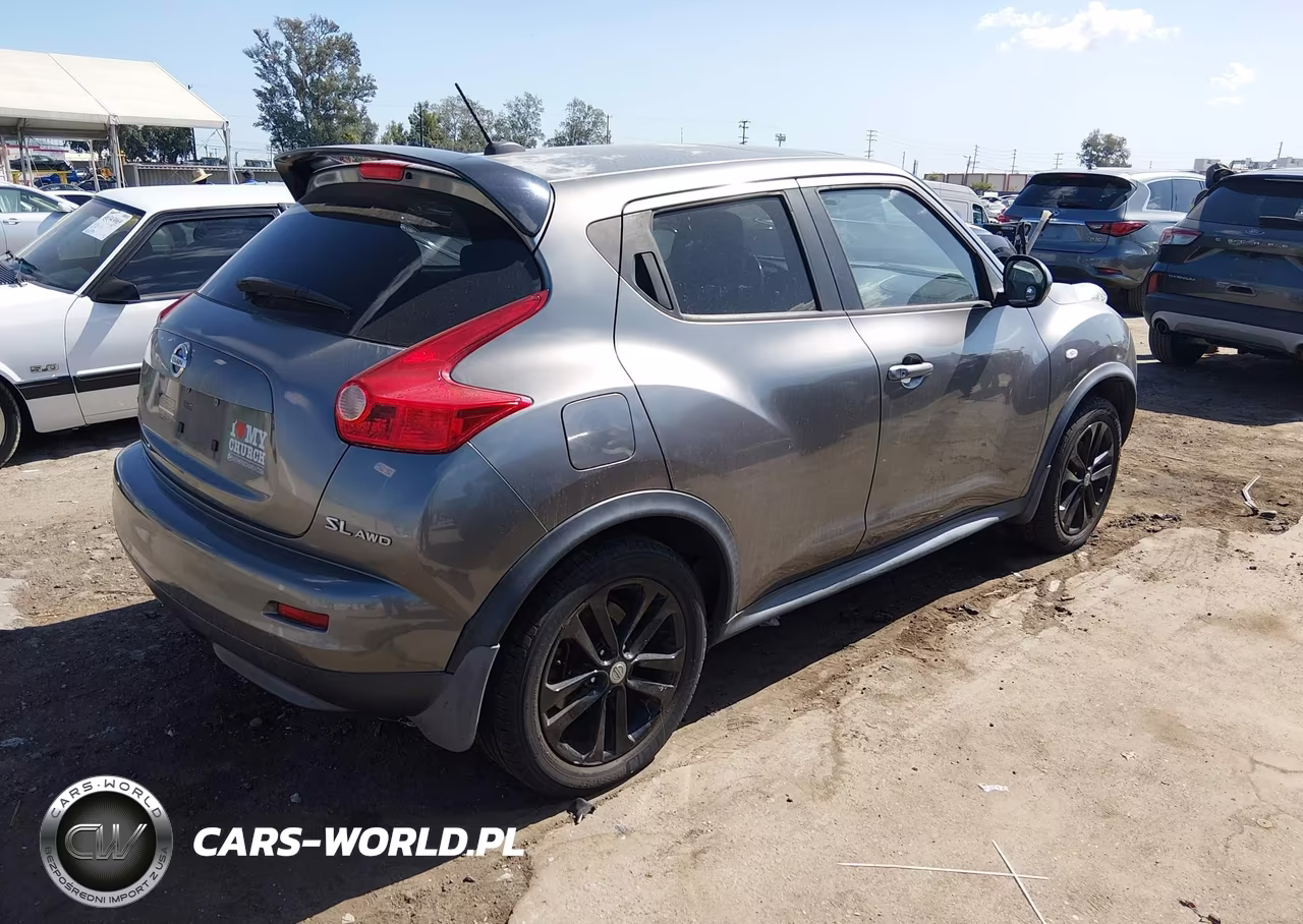 2011 Nissan Juke Sl VIN:JN8AF5MV4BT020098 - 4