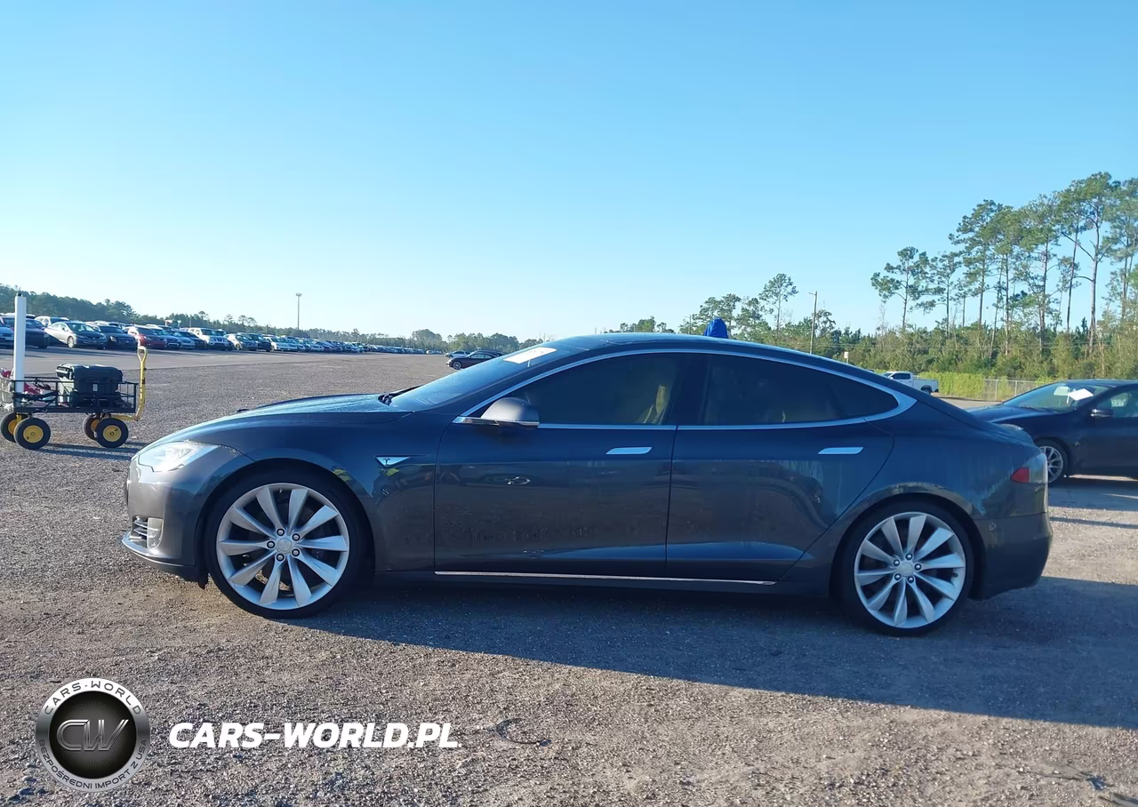 2015 Tesla Model S 70D-85D-P85D VIN:5YJSA1E21FF111057 - 14