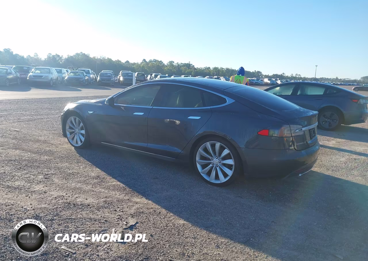2015 Tesla Model S 70D-85D-P85D VIN:5YJSA1E21FF111057 - 3