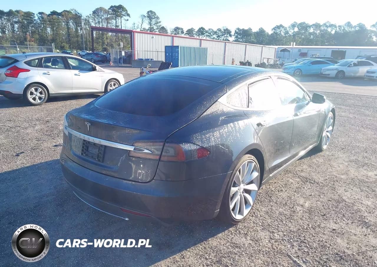 2015 Tesla Model S 70D-85D-P85D VIN:5YJSA1E21FF111057 - 4