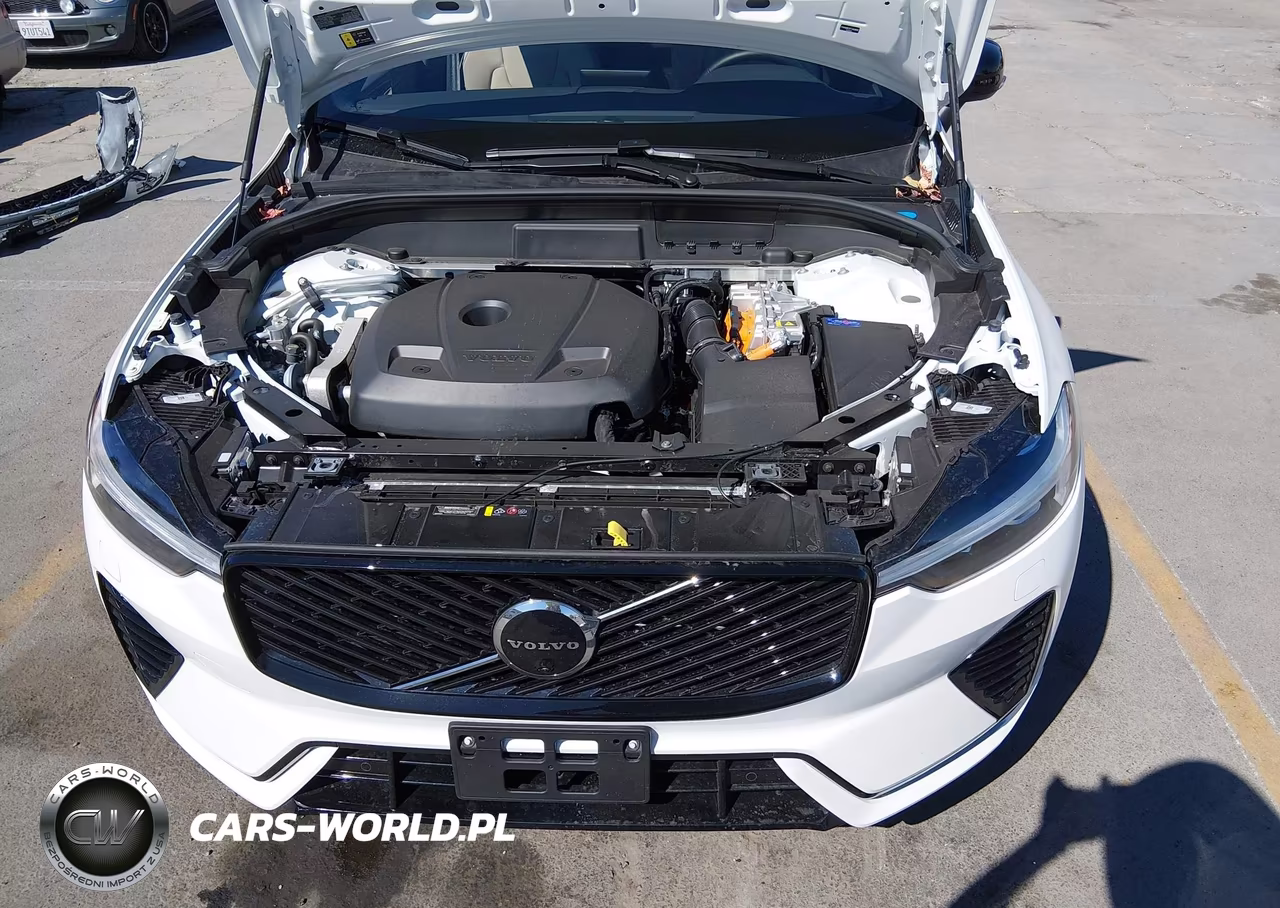 2026 Volvo Xc60 Plug-In Hybrid Plus, T8 Awd Electric-Gasoline, Dark VIN:YV4H60RC9T1468058 - 10