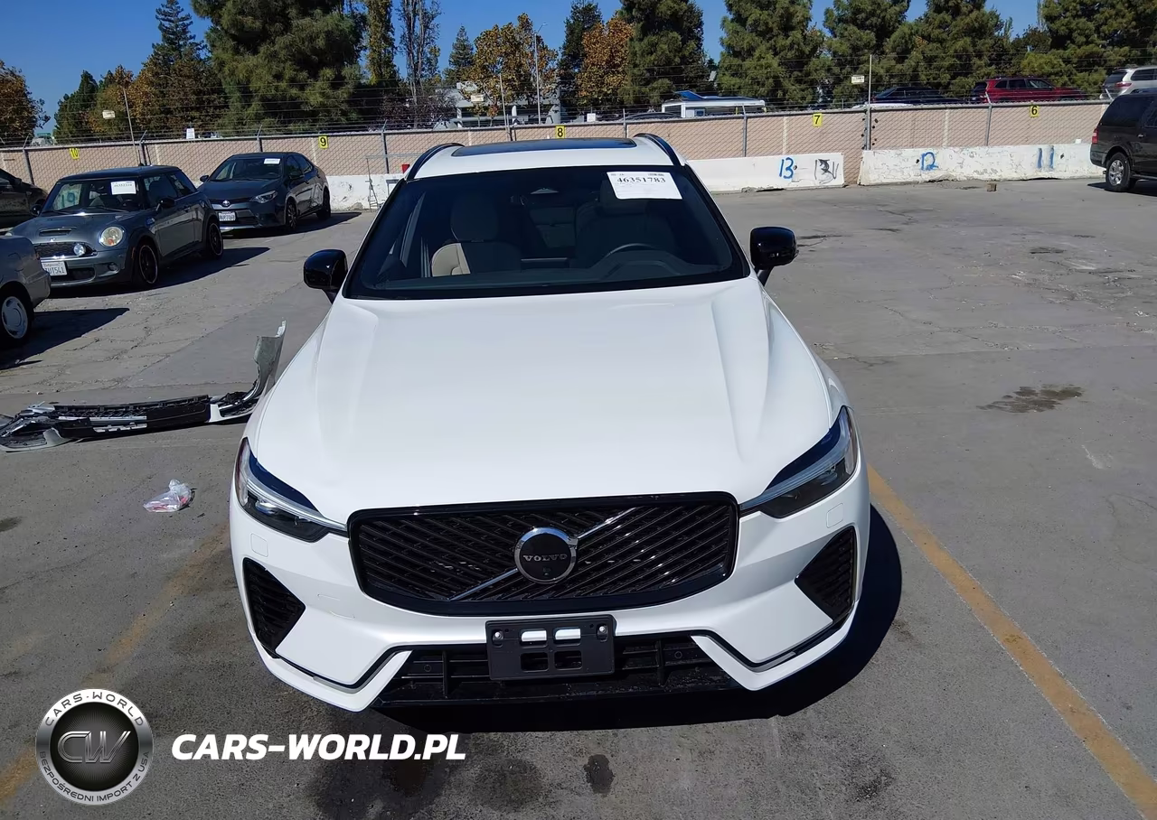 2026 Volvo Xc60 Plug-In Hybrid Plus, T8 Awd Electric-Gasoline, Dark VIN:YV4H60RC9T1468058 - 13