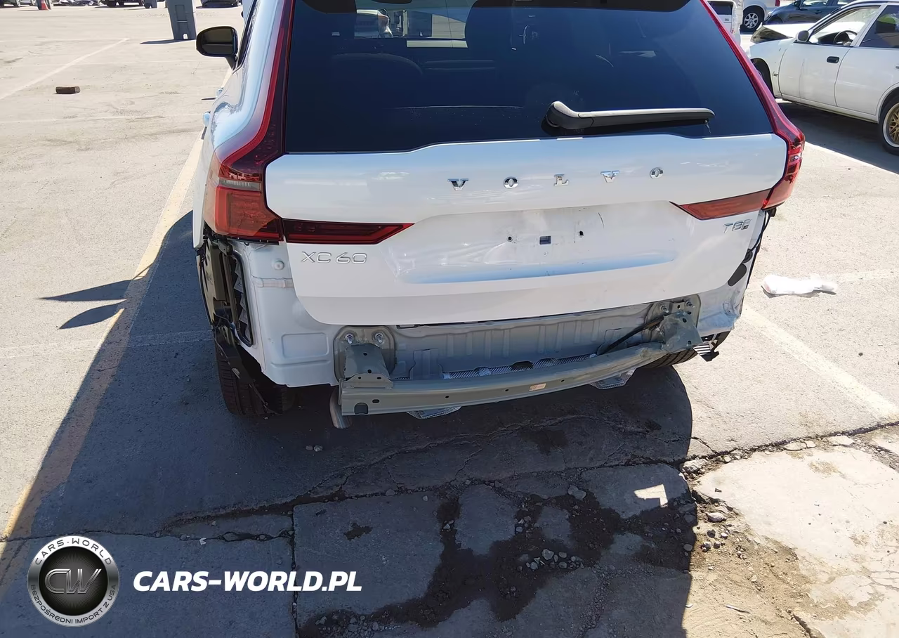 2026 Volvo Xc60 Plug-In Hybrid Plus, T8 Awd Electric-Gasoline, Dark VIN:YV4H60RC9T1468058 - 6