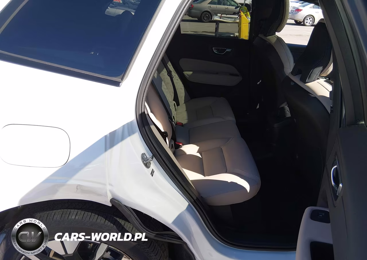 2026 Volvo Xc60 Plug-In Hybrid Plus, T8 Awd Electric-Gasoline, Dark VIN:YV4H60RC9T1468058 - 8
