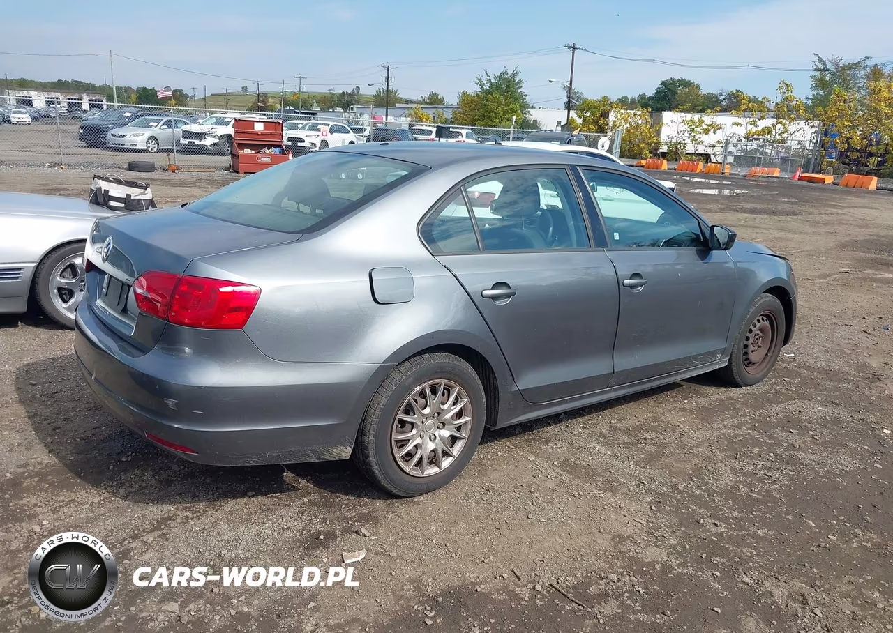 2014 Volkswagen Jetta 2.0L S VIN:3VW2K7AJ1EM256734 - 4