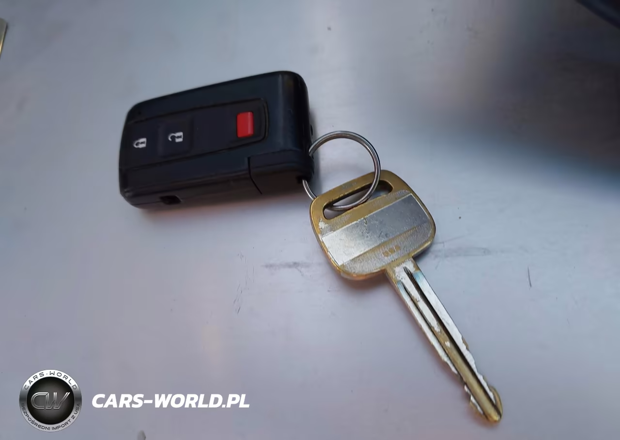 2008 Toyota Prius VIN:JTDKB20UX83458690 - 11