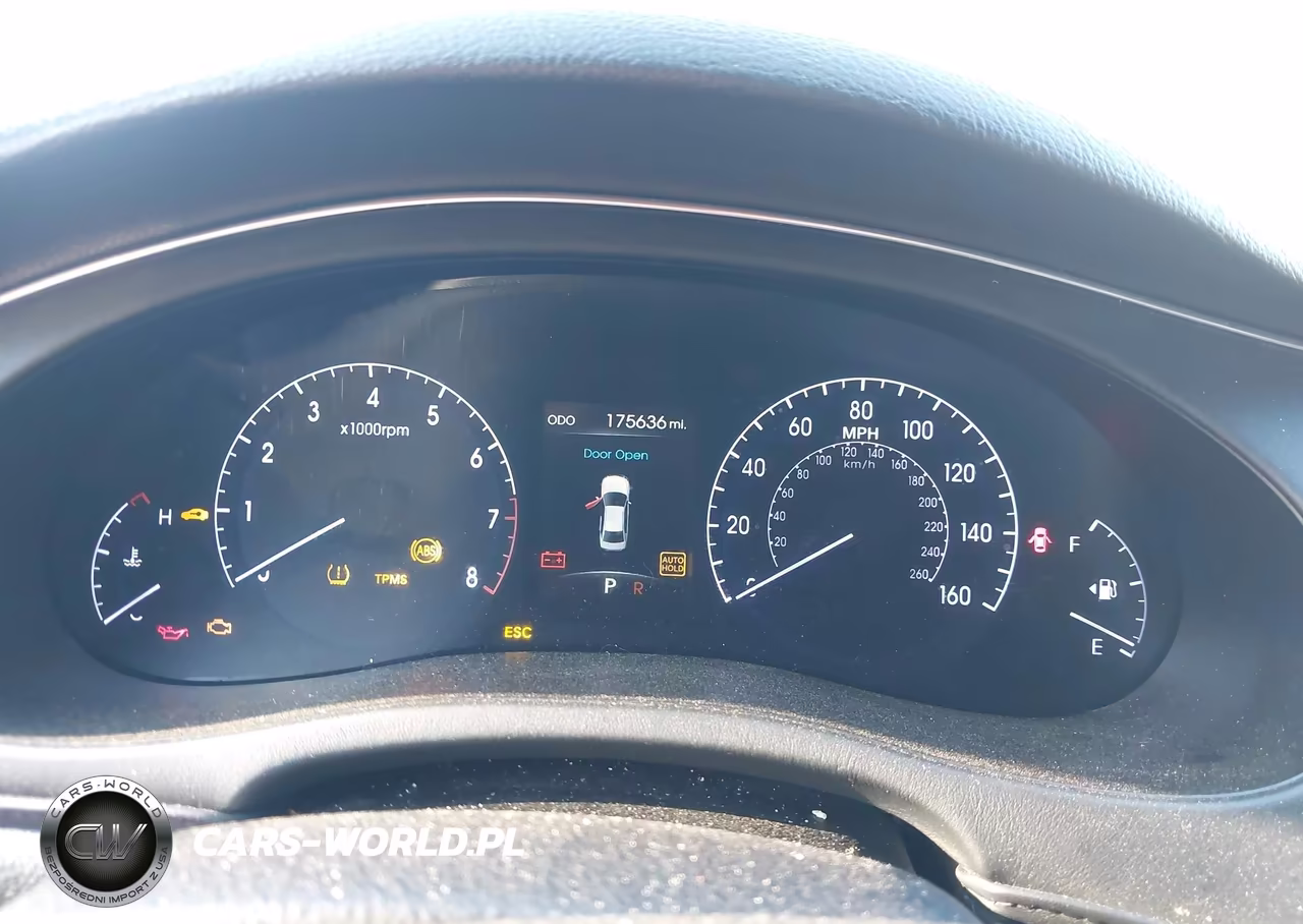 2013 Hyundai Genesis 5.0 R-Spec VIN:KMHGC4DH8DU227914 - 7