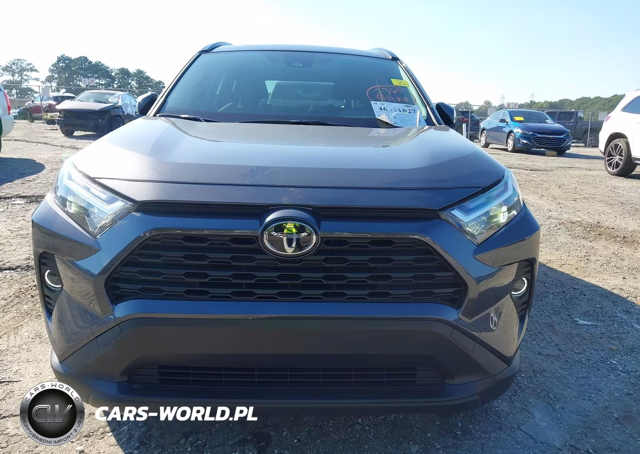 2025 Toyota Rav4 Hybrid Xle VIN:JTMRWRFV8SJ080478 - 13