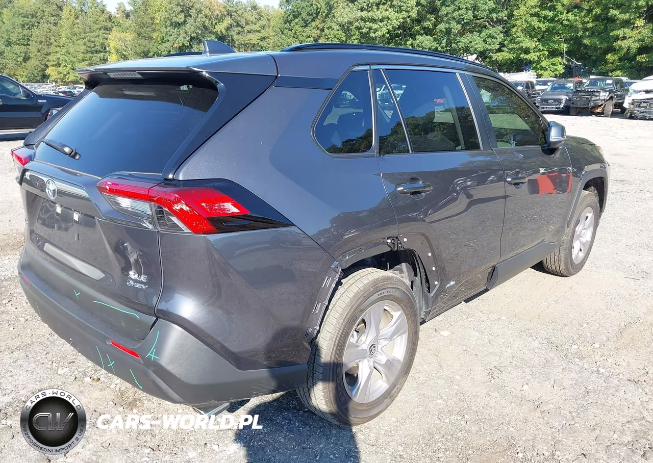 2025 Toyota Rav4 Hybrid Xle VIN:JTMRWRFV8SJ080478 - 4