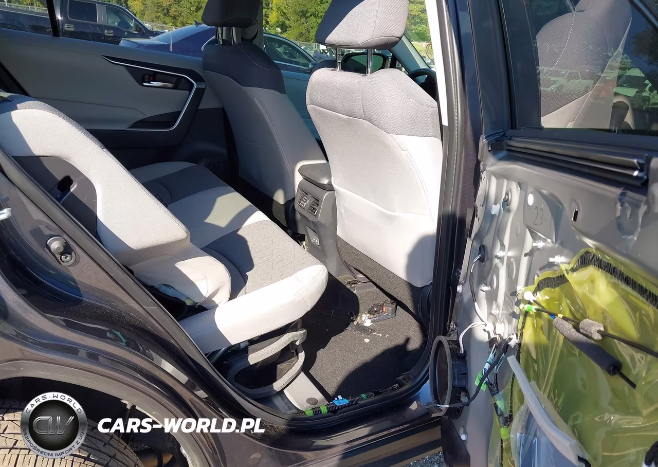 2025 Toyota Rav4 Hybrid Xle VIN:JTMRWRFV8SJ080478 - 8
