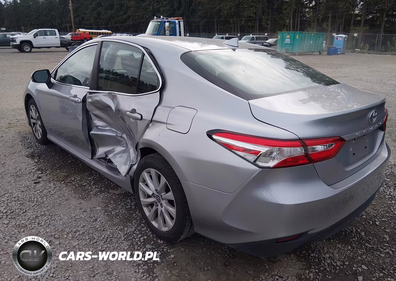 2020 Toyota Camry Le VIN:4T1C11AKXLU363253 - 3
