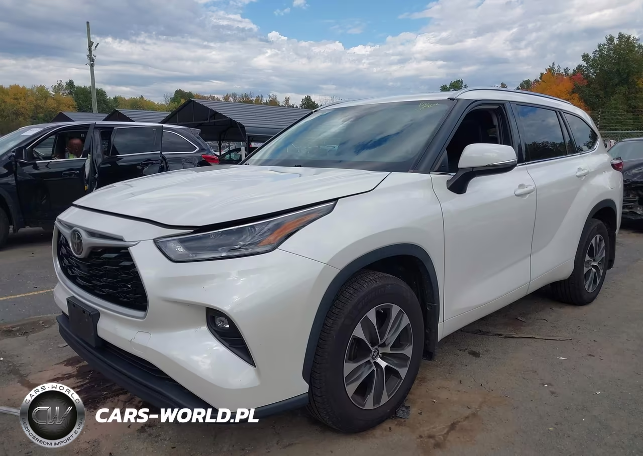 2021 Toyota Highlander Xle VIN:5TDGZRBH5MS541916 - 2
