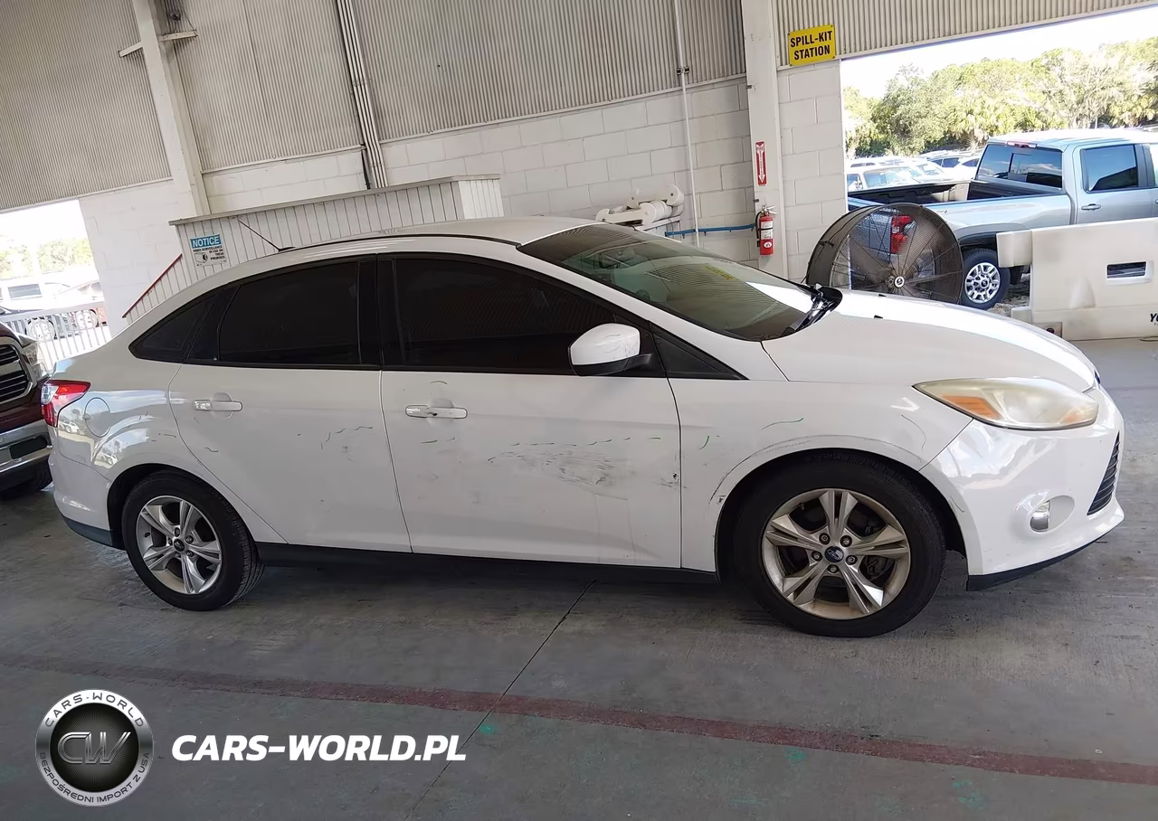 2012 Ford Focus Se VIN:1FAHP3F22CL458172 - 13