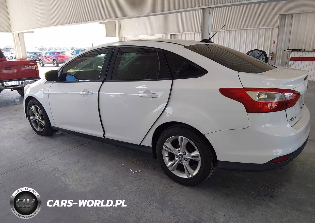 2012 Ford Focus Se VIN:1FAHP3F22CL458172 - 14