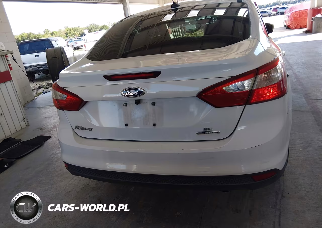 2012 Ford Focus Se VIN:1FAHP3F22CL458172 - 16
