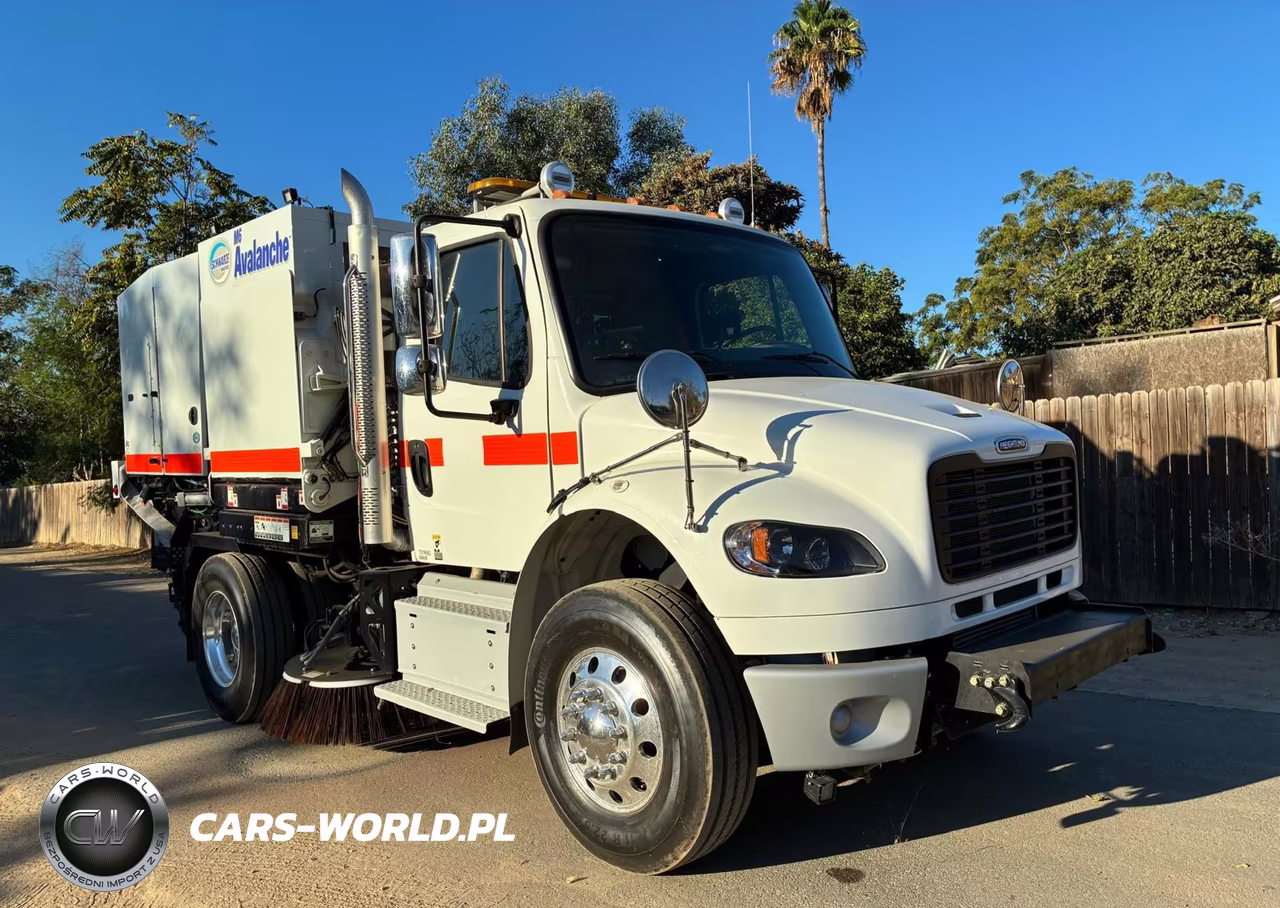 2024 Freightliner M2 106 VIN:1FVACXFE1RHVC9916 - 1