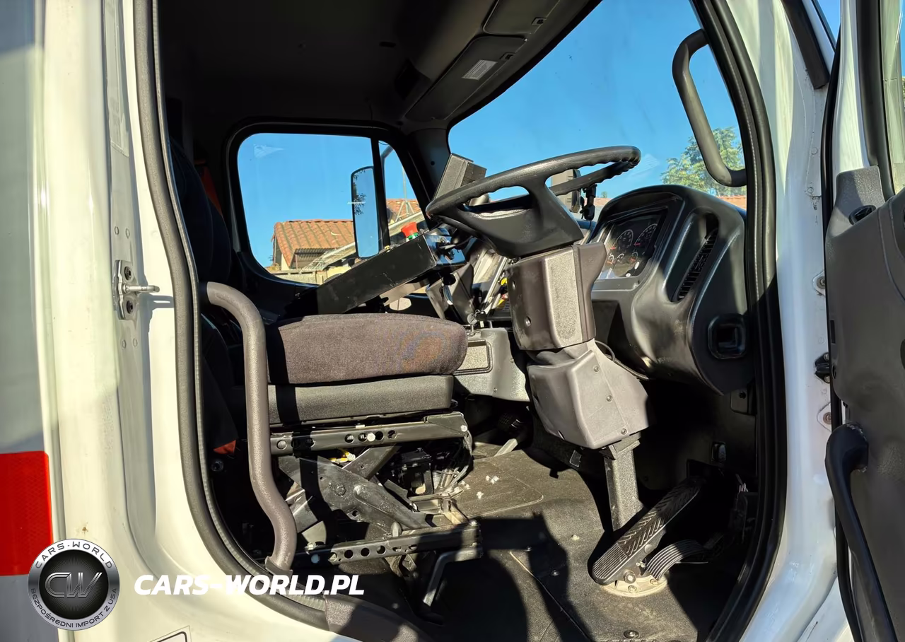 2024 Freightliner M2 106 VIN:1FVACXFE1RHVC9916 - 7
