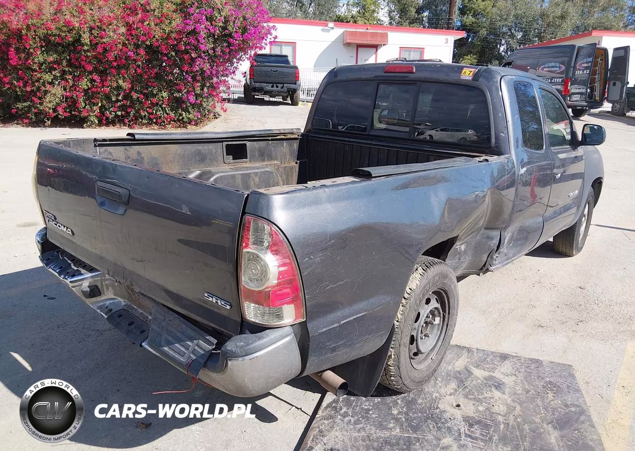 2011 Toyota Tacoma VIN:5TFTX4CN2BX005797 - 4