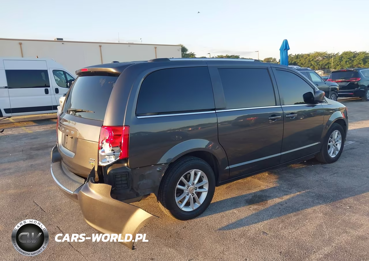 2019 Dodge Grand Caravan Sxt VIN:2C4RDGCG4KR759630 - 4