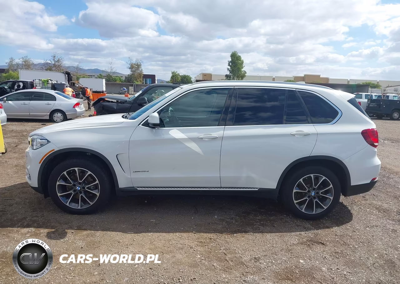 2015 BMW X5 xDrive35D VIN:5UXKS4C50F0J97664 - 14