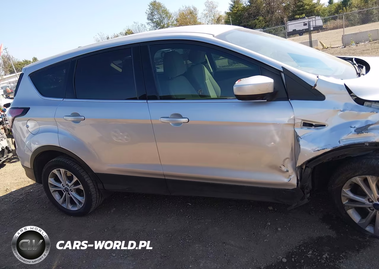 2017 Ford Escape Se VIN:1FMCU9GD0HUE68034 - 13