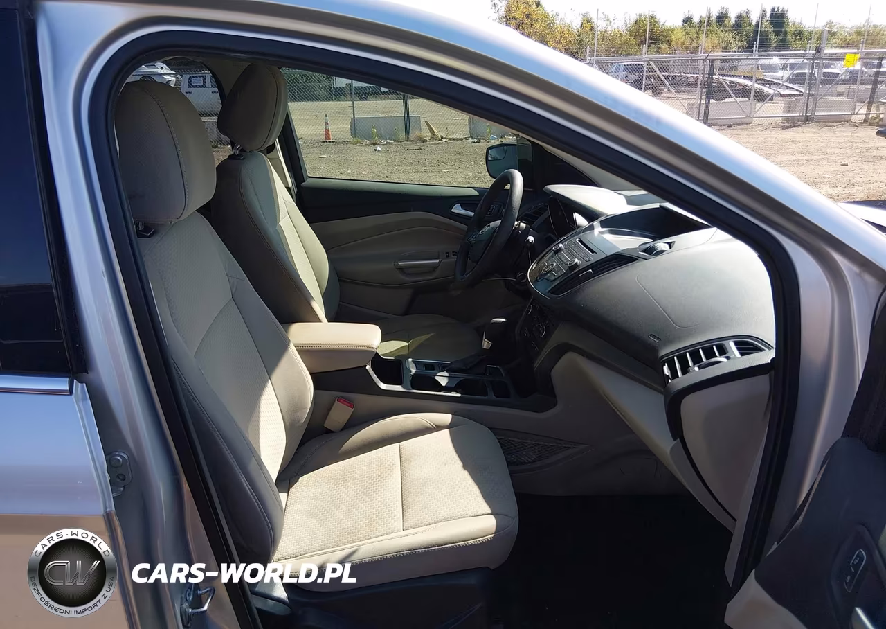 2017 Ford Escape Se VIN:1FMCU9GD0HUE68034 - 5