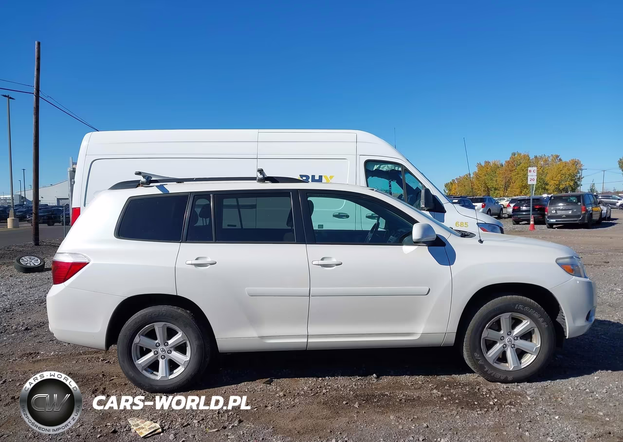 2010 Toyota Highlander Base V6 VIN:5TDBK3EH1AS024180 - 13