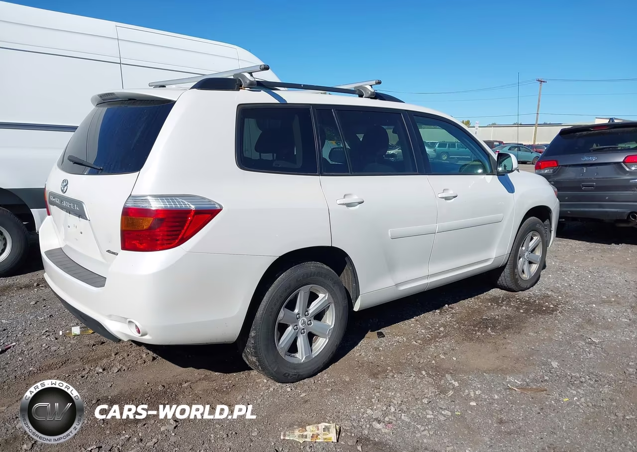2010 Toyota Highlander Base V6 VIN:5TDBK3EH1AS024180 - 4