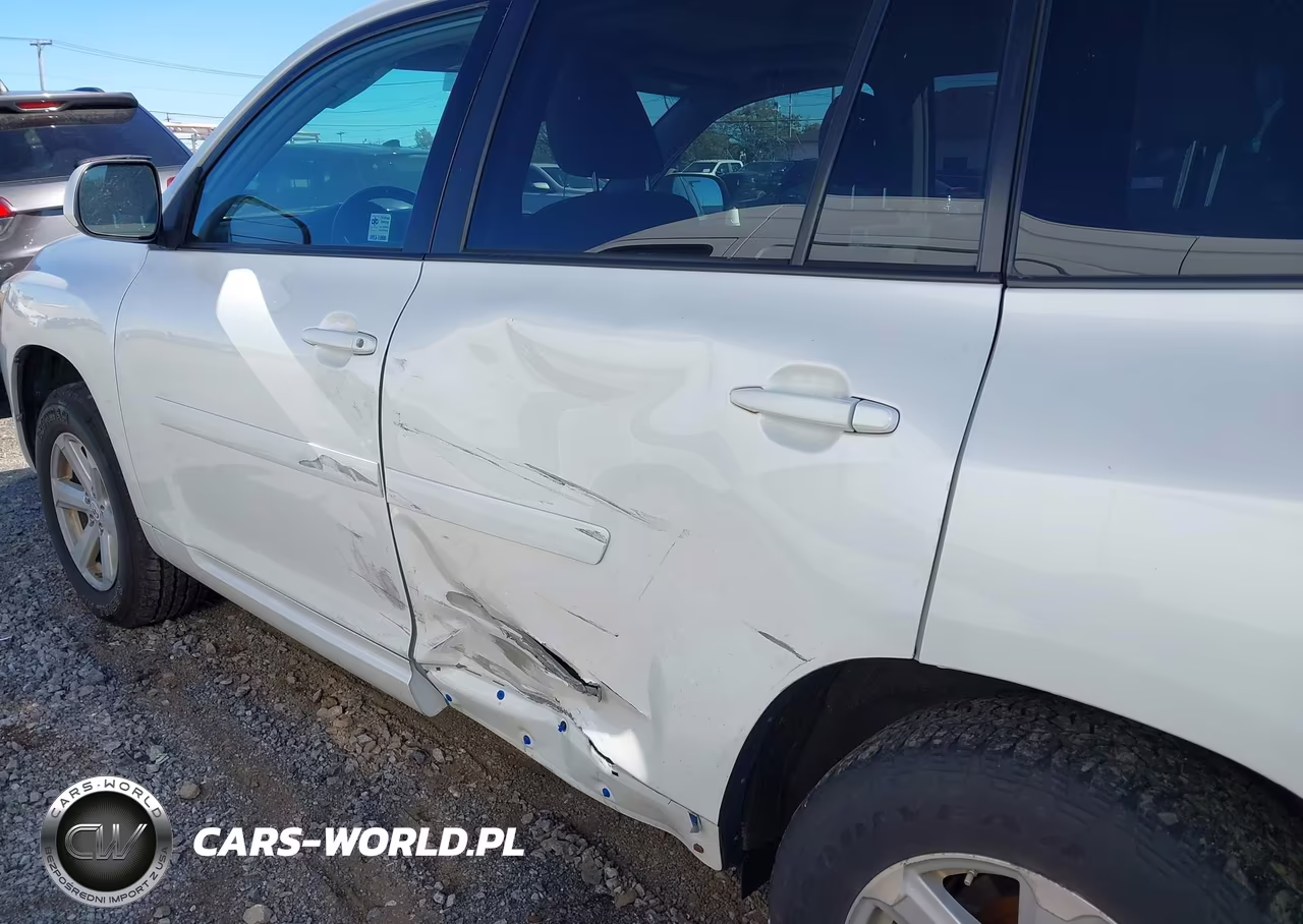 2010 Toyota Highlander Base V6 VIN:5TDBK3EH1AS024180 - 6