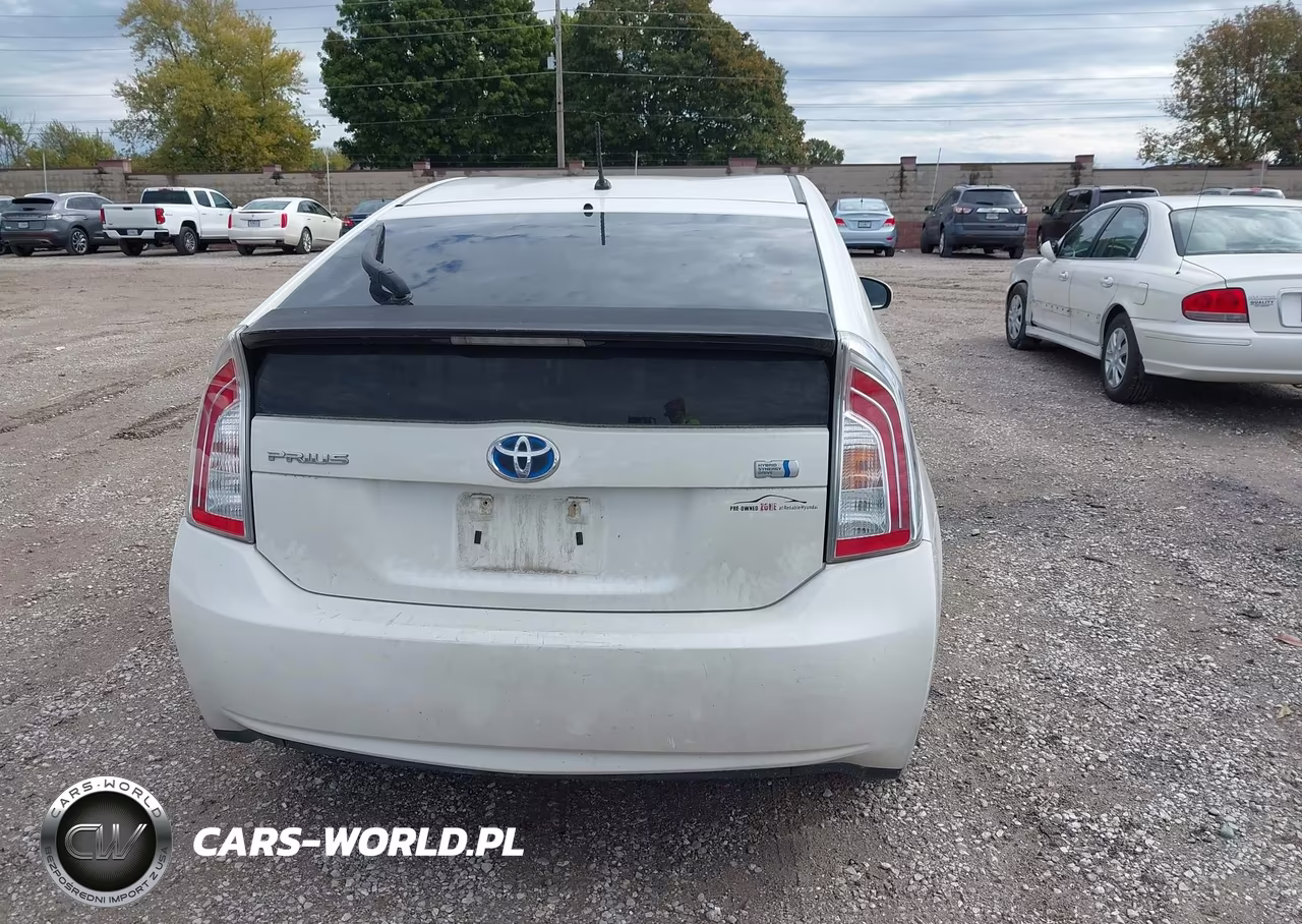 2012 Toyota Prius Two VIN:JTDKN3DUXC5496019 - 16