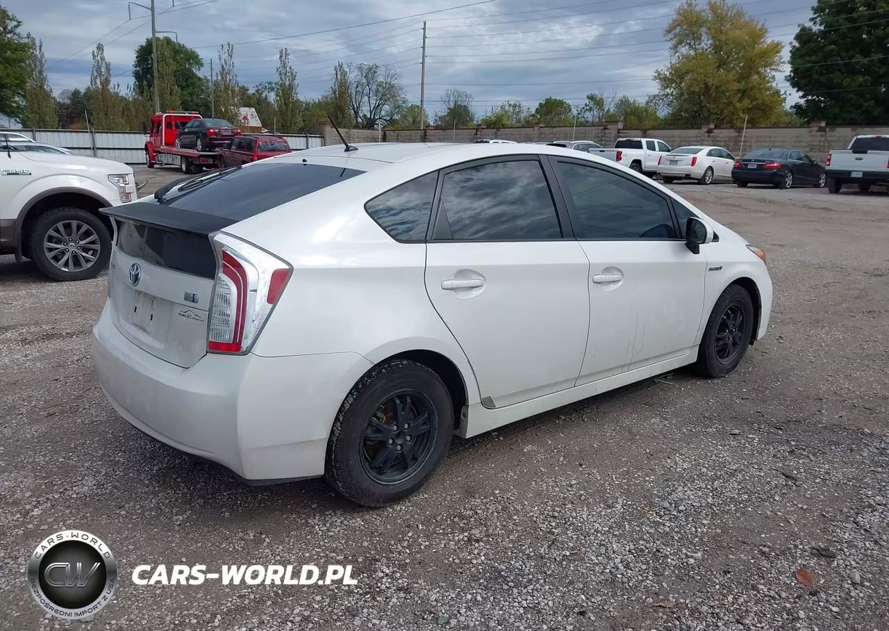 2012 Toyota Prius Two VIN:JTDKN3DUXC5496019 - 4