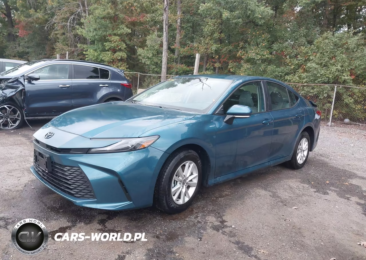 2026 Toyota Camry Le VIN:4T1DAACK8TU273570 - 2
