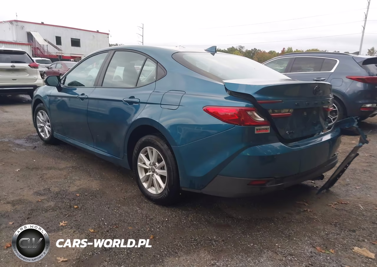 2026 Toyota Camry Le VIN:4T1DAACK8TU273570 - 3