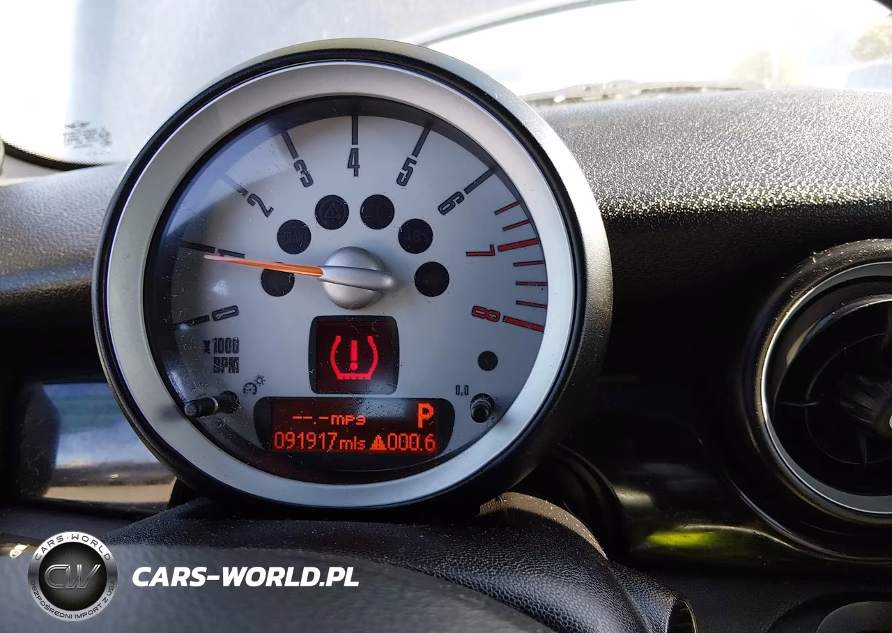 2007 Mini Cooper S VIN:WMWMF73537TL89948 - 7