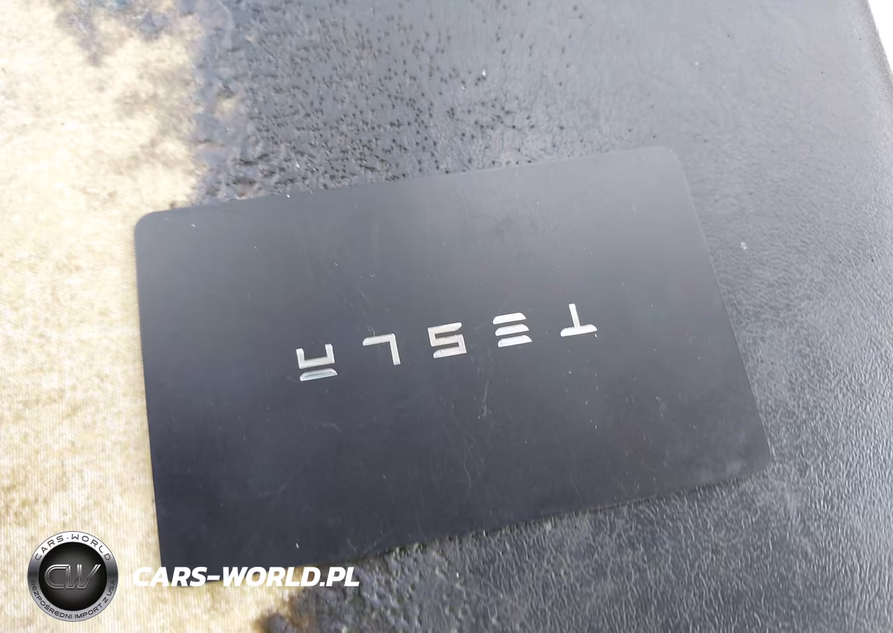 2020 Tesla Model 3 Standard Range Plus Rear-Wheel Drive-Standard Range Rear-Wheel Drive VIN:5YJ3E1EA1LF718197 - 11