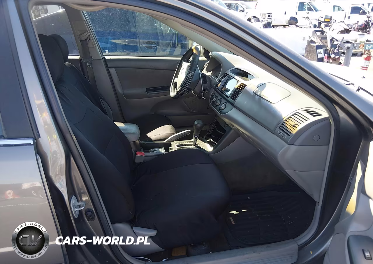 2005 Toyota Camry Le VIN:4T1BE32K65U549465 - 5
