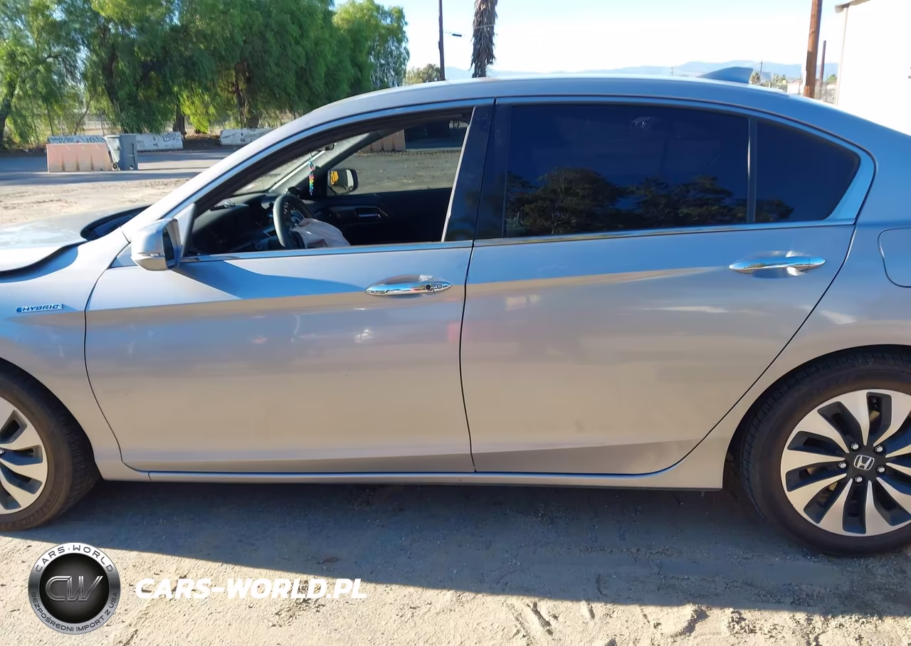 2017 Honda Accord Hybrid VIN:JHMCR6F34HC022566 - 14