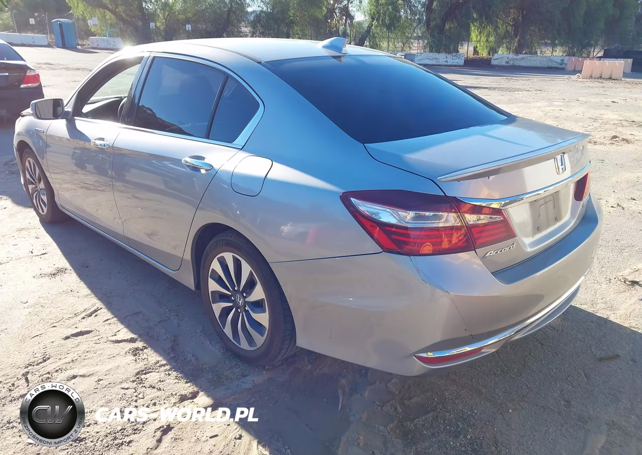 2017 Honda Accord Hybrid VIN:JHMCR6F34HC022566 - 3