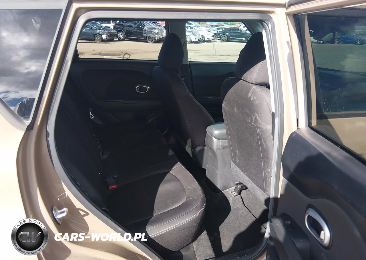2016 Kia Soul VIN:KNDJN2A23G7292603 - 8