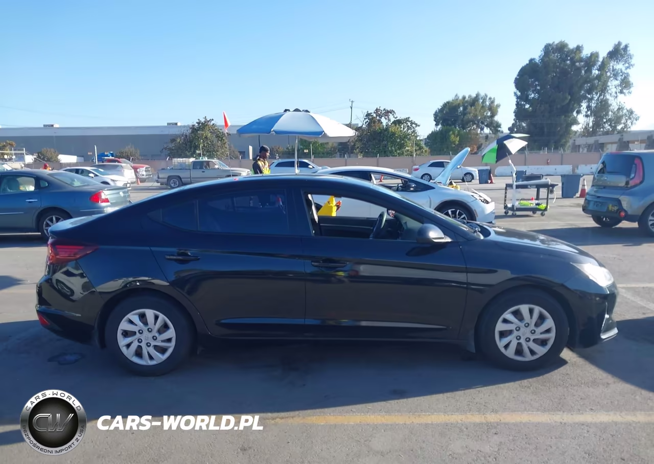 2019 Hyundai Elantra Se VIN:5NPD74LF7KH438900 - 13