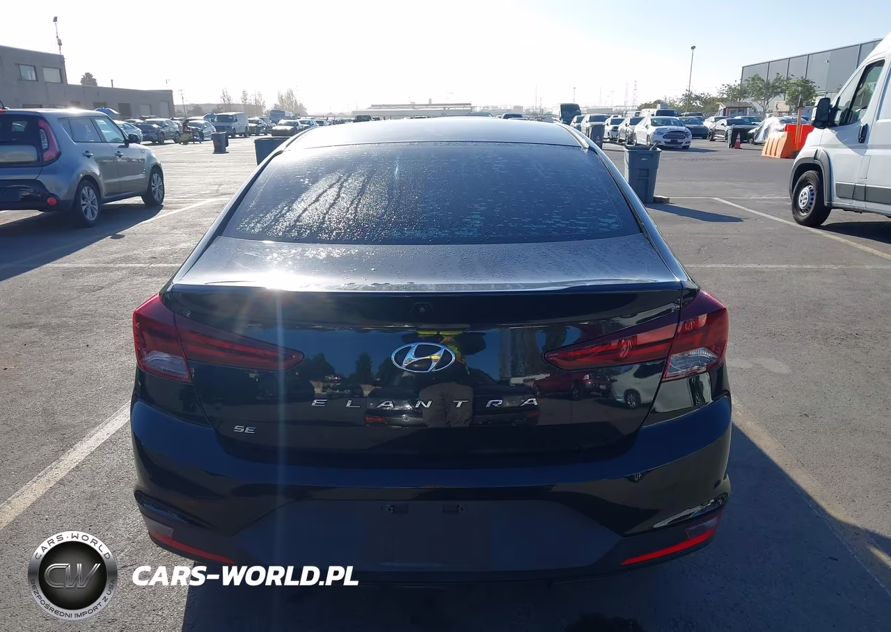2019 Hyundai Elantra Se VIN:5NPD74LF7KH438900 - 16
