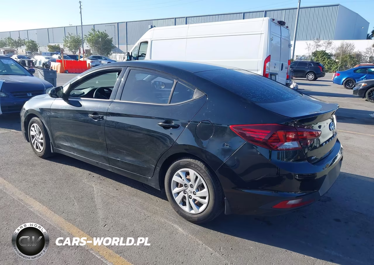 2019 Hyundai Elantra Se VIN:5NPD74LF7KH438900 - 3